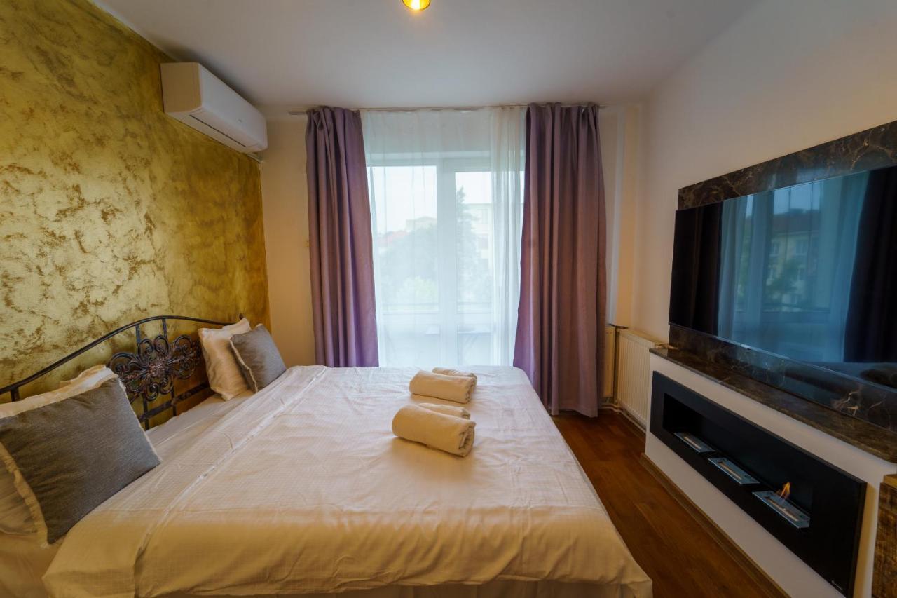 Main Square 5 Star Luxury Apartment With View Kluż-Napoka Zewnętrze zdjęcie