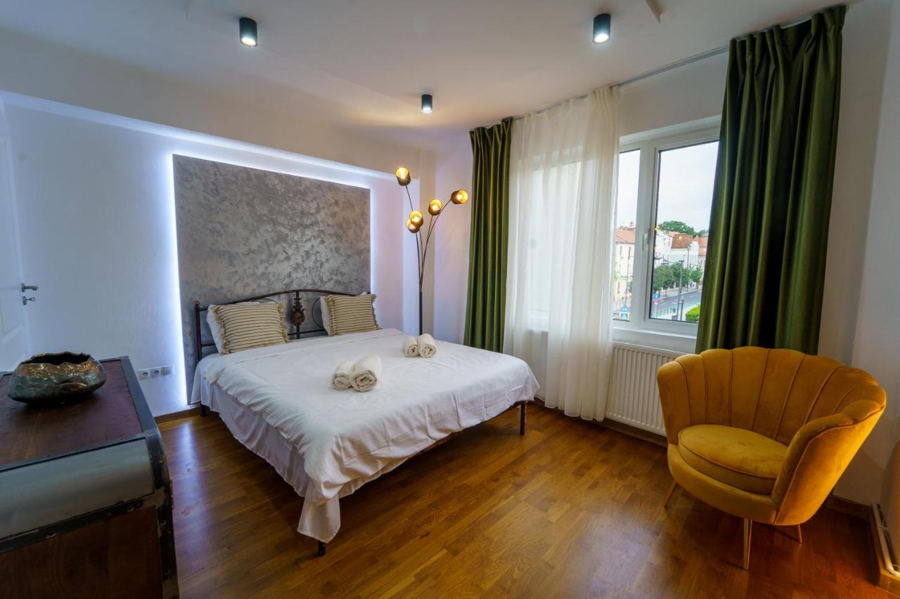 Main Square 5 Star Luxury Apartment With View Kluż-Napoka Zewnętrze zdjęcie